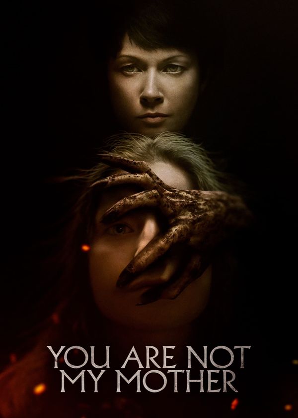 Bà Ấy Không Phải Mẹ Tôi