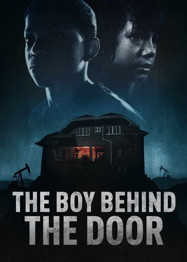 Cậu Bé Sau Cánh Cửa