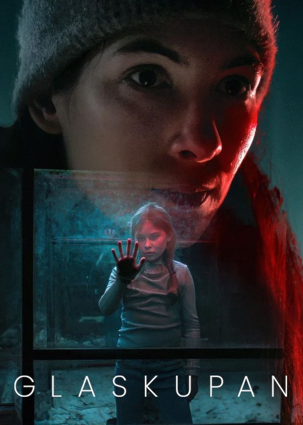 Dưới Mái Vòm Thủy Tinh