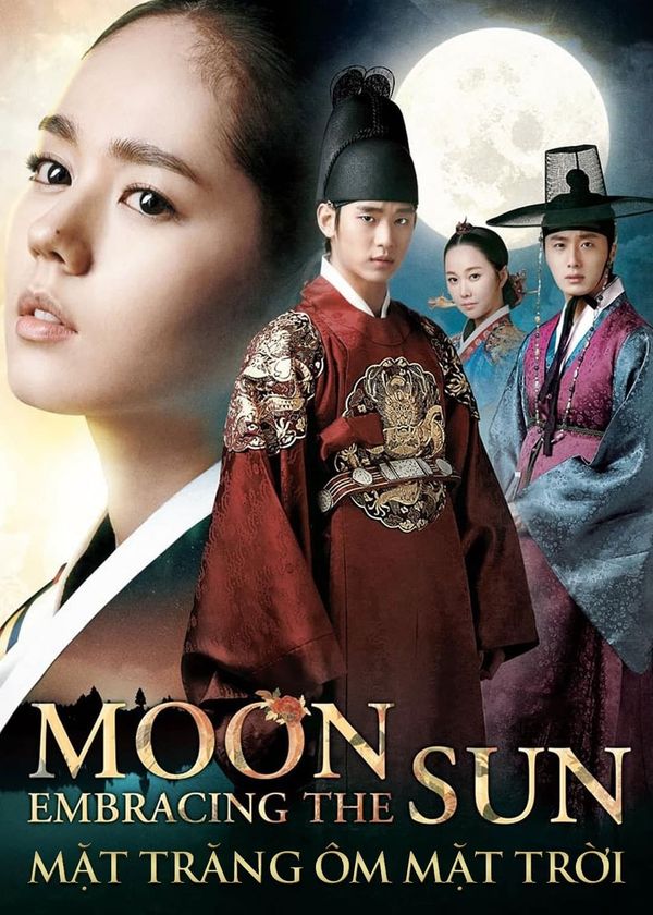 Mặt Trăng Ôm Mặt Trời