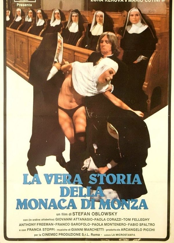 Đằng sau cổng tu viện